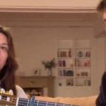 Jessica Bueno y Luitingo cantando una canción juntos en sus redes sociales.