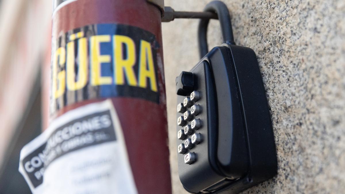 Caja de seguridad para las llaves de una piso de alquiler turístico