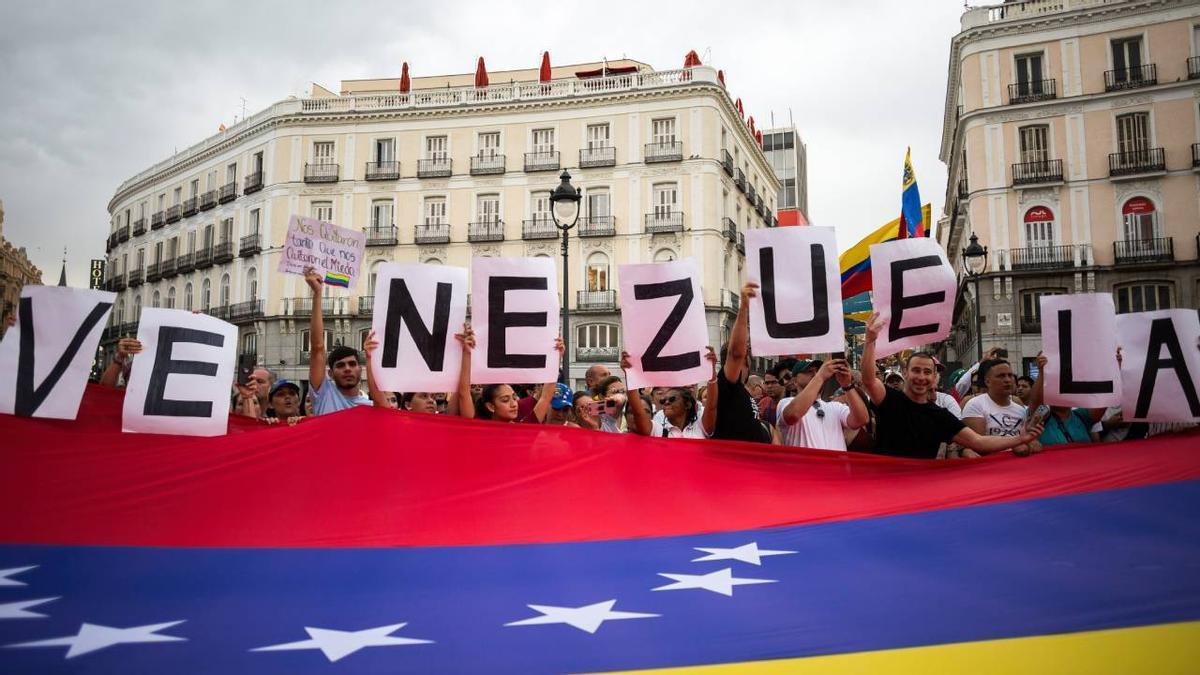 El Tribunal Supremo de Venezuela pide al CNE las actas de las elecciones en un plazo de tres días