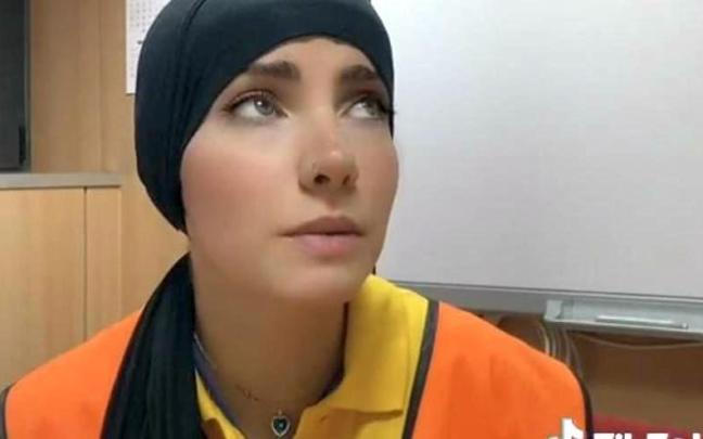 Le impiden trabajar en un restaurante de Vitoria por llevar velo islámico.