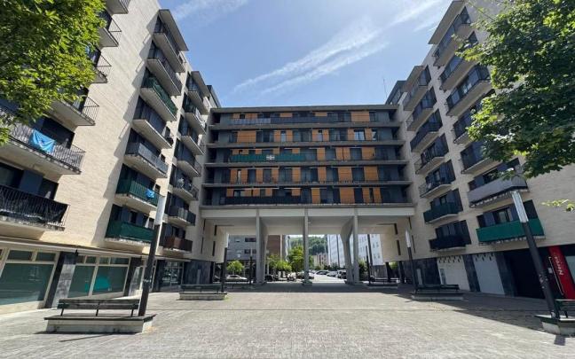 La promoción de las viviendas de alquiler social, hasta ahora de La Caixa, que ha comprado el Ejecutivo vasco.