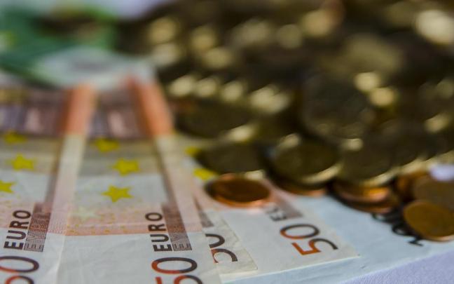 El consumo de los hogares ha moderado su crecimiento cinco décimas entre julio y septiembre