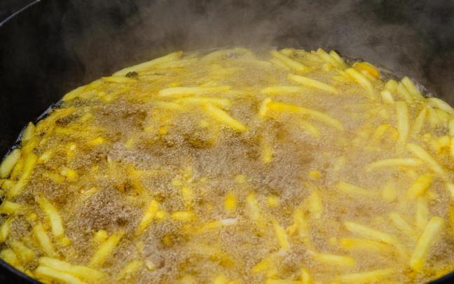Aceite chisporroteando.
