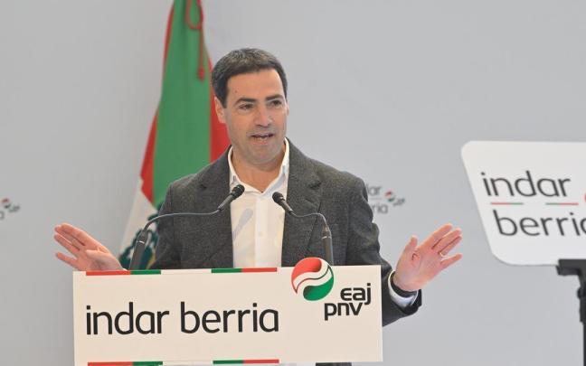 El candidato del PNV a lehendakari, Imanol Pradales, el pasado fin de semana en Barakaldo