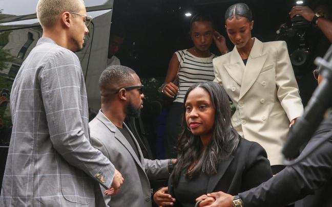 Los familiares de Sean 'Diddy' Combs llegan al juzgado