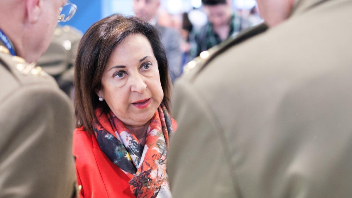 La ministra de Defensa, Margarita Robles, dice no sentirse dolida por que Pedro Sánchez la llamara "pájara" en un mensaje a José Luis ábalos