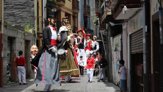 La mascota de Otxomaio, Bihotza, está ya lista para salir a las calles / Ayuntamiento de Orduña La mascota de Otxomaio, Bihotza, está ya lista para salir a las calles