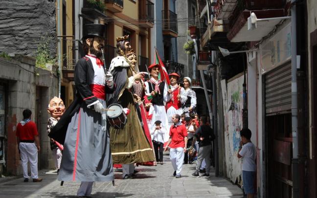 La mascota de Otxomaio, Bihotza, está ya lista para salir a las calles / Ayuntamiento de Orduña La mascota de Otxomaio, Bihotza, está ya lista para salir a las calles