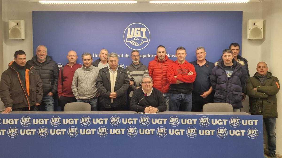 Delegados y trabajadores del sector del cemento