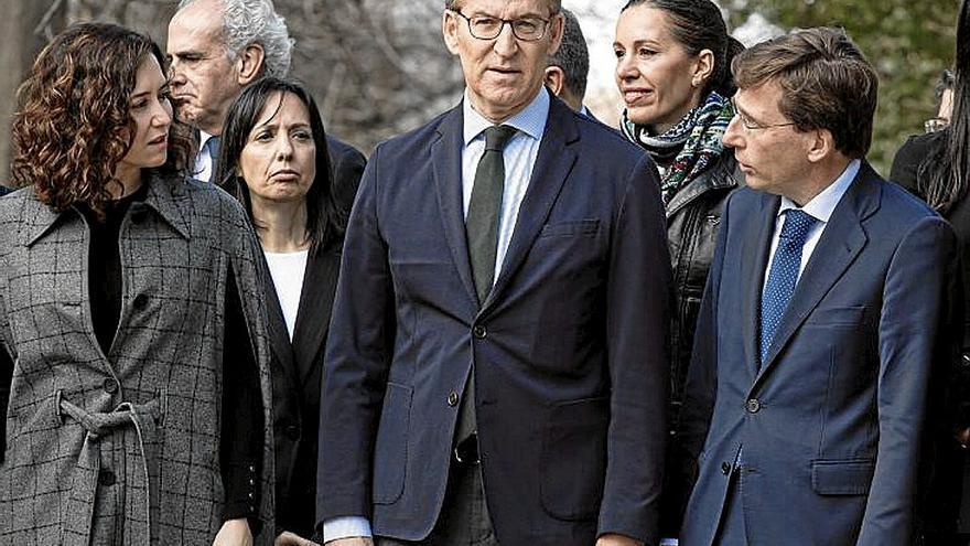 Ayuso, Feijóo y Almeida, ayer en el acto de la AVT. | FOTO: E.P.