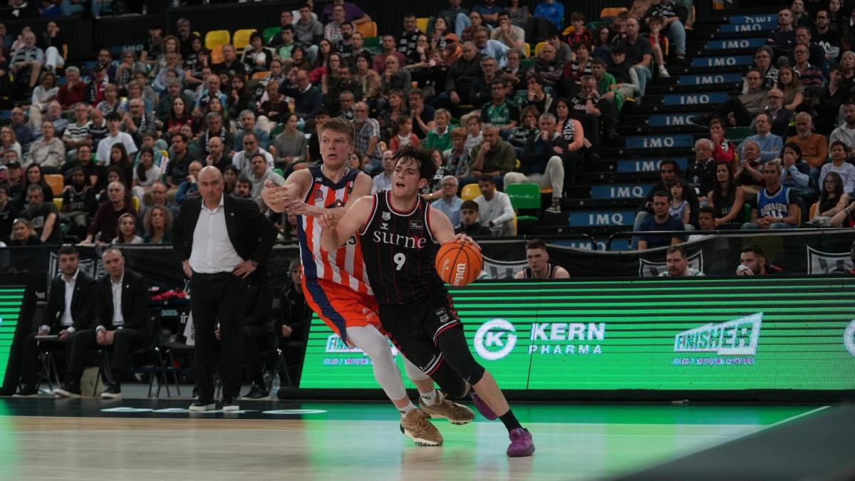 Rubén Domínguez le endosó 35 puntos al Coruña el día que Bilbao Basket selló la permanencia. / JOSÉ MARI MARTÍNEZ