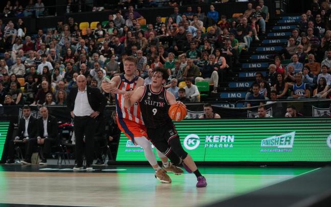 Rubén Domínguez le endosó 35 puntos al Coruña el día que Bilbao Basket selló la permanencia. / JOSÉ MARI MARTÍNEZ