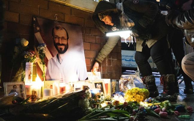 Homenaje a Alex Pretti en Minnesota.