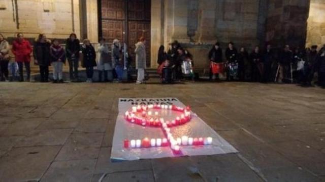 La concentración en homenaje a las víctimas de la violencia machista