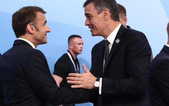 El presidente francés, Emmanuel Macron, junto al presidente español, Pedro Sánchez / Fernando.Calvo El presidente francés, Emmanuel Macron, junto al presidente español, Pedro Sánchez