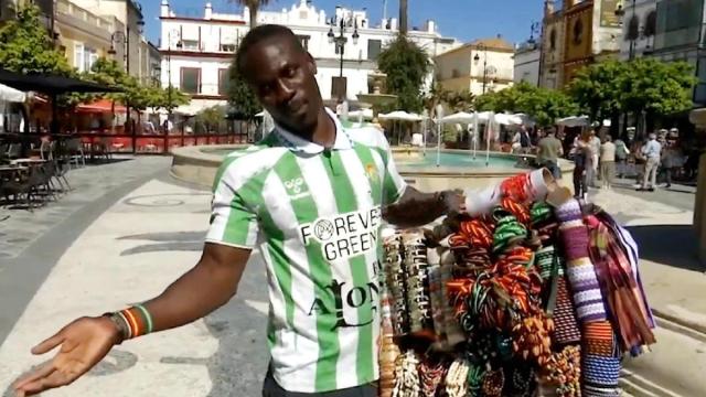 'Pepe el Sanluqueño' tiene una frase clave para vender: "¿Qué pasa, mi'arma?"