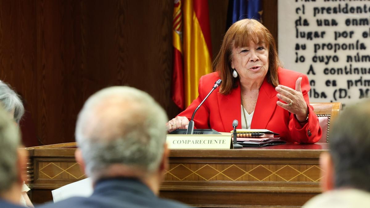 La presidenta del PSOE, Cristina Narbona, durante su comparecencia ante la Comisión de Investigación del ‘caso Koldo’, en el Senado, a 22 de julio de 2026.