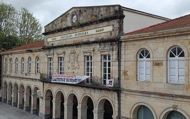 Las antiguas escuelas públicas del Pasealeku es un espacio protegido de 1927