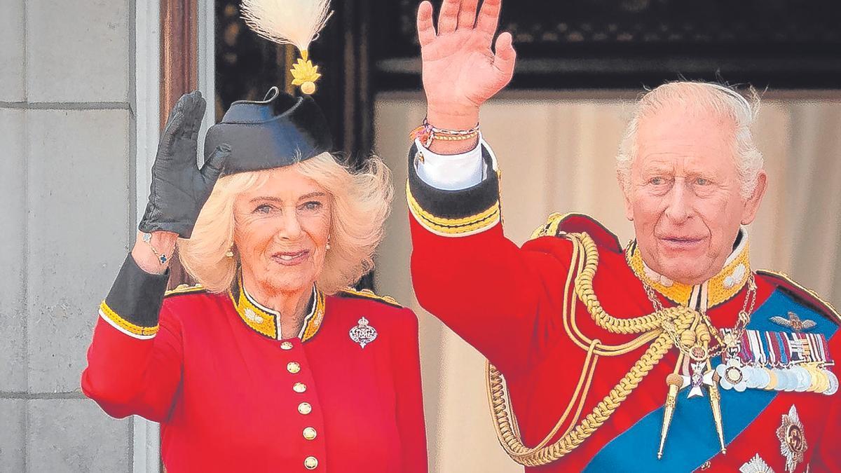 El rey Carlos III y la reina Camila no vivirán en Buckingham Palace.