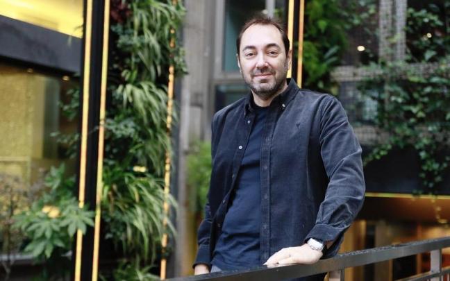 El escritor, profesor y dramaturgo Nando López.