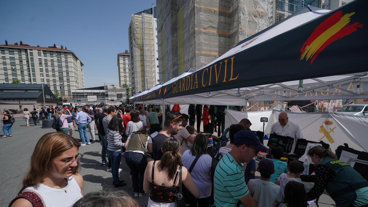 Jornada de puertas abiertas de la Guardia Civil en el cuartel de Sansomendi el pasado mes de junio.