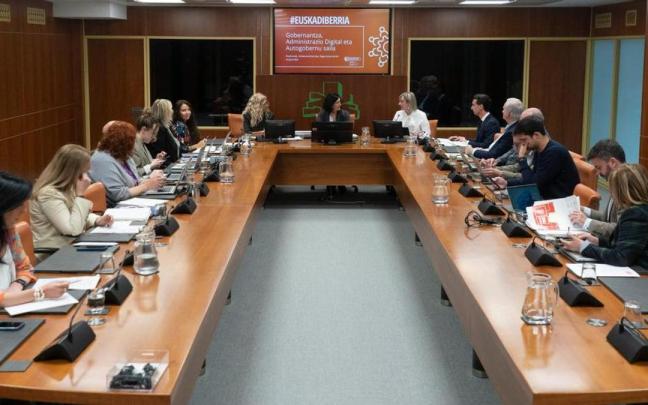 El Gobierno vasco presenta en el Parlamento el proyecto de Ley de Transparencia. / Irekia El Gobierno vasco presenta en el Parlamento el proyecto de Ley de Transparencia.