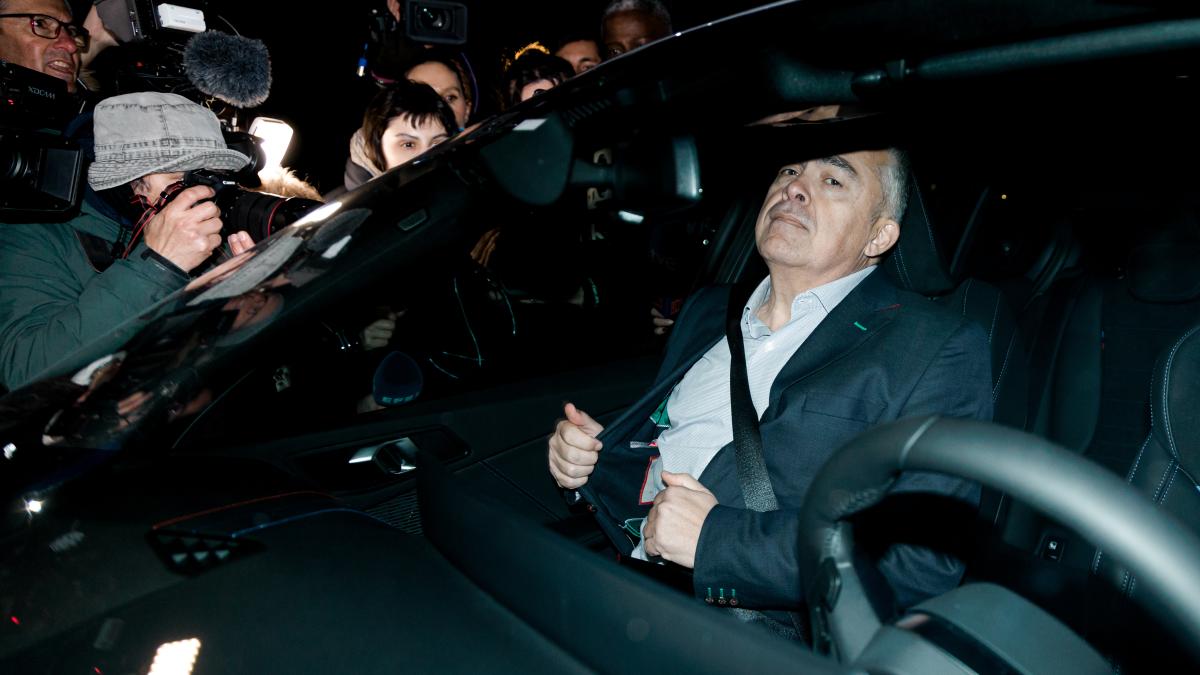 Santos Cerdán a su salida de la cárcel Soto del Real. EP