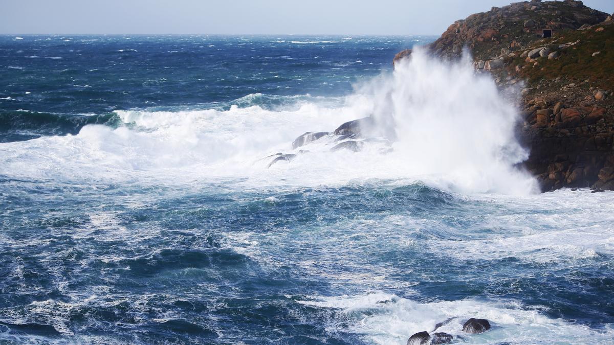 Grandes olas en el mar