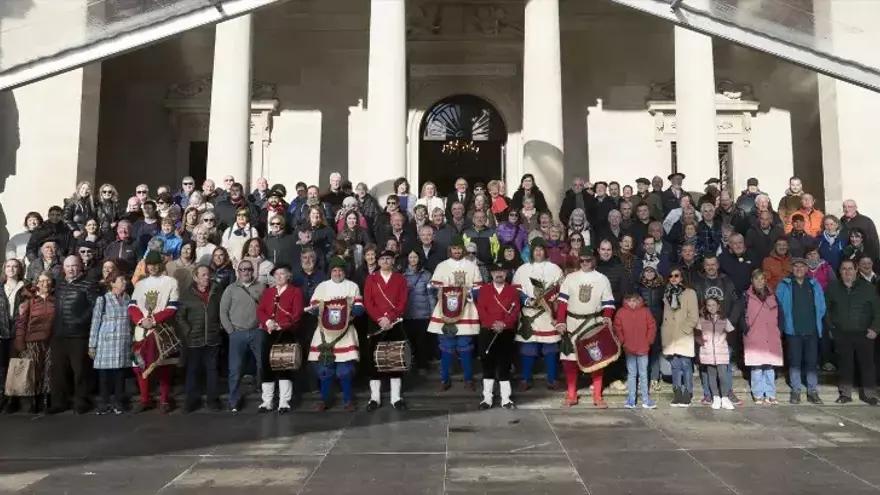 San Prudentzio eta Estibalizko Andre Mariaren jaiak iragartzeko kartel lehiaketa abiatu du Arabako Aldundiak.