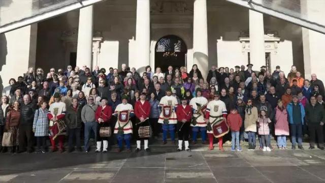 San Prudentzio eta Estibalizko Andre Mariaren jaiak iragartzeko kartel lehiaketa abiatu du Arabako Aldundiak.