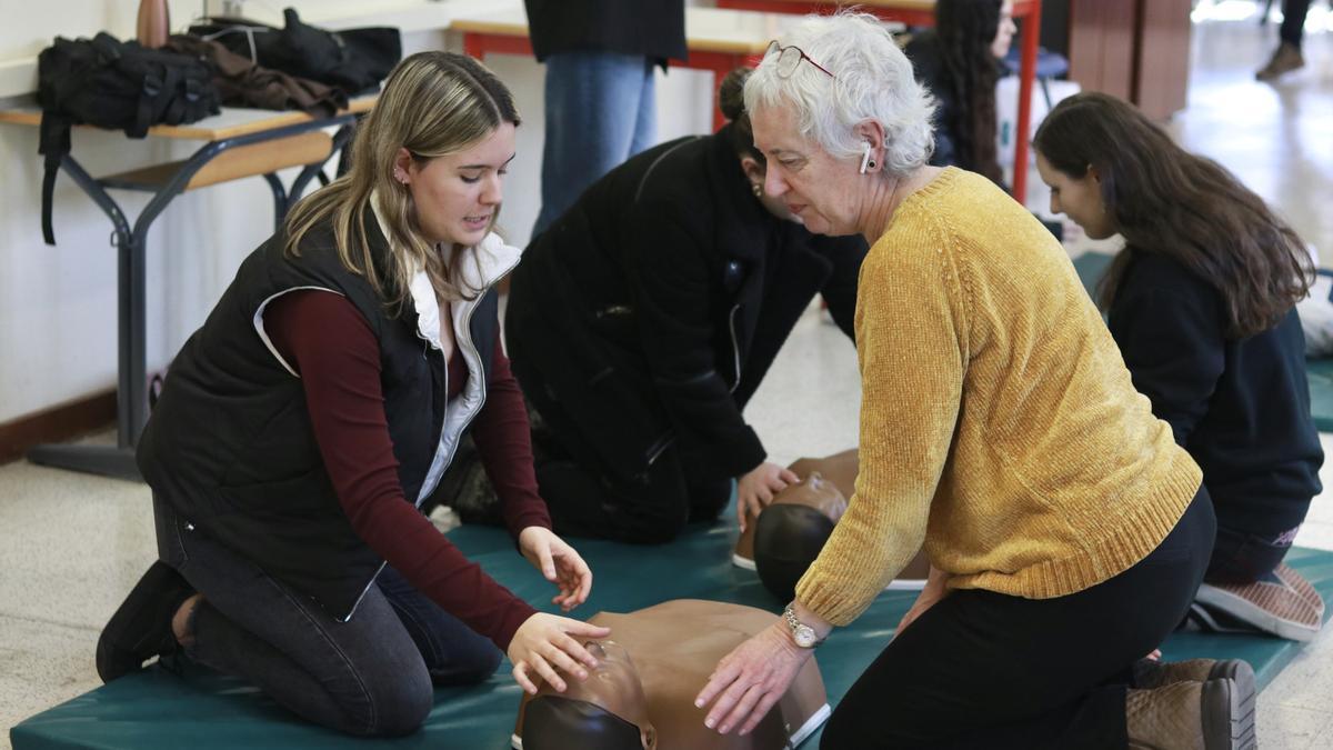 Una de las sesiones sobre reanimación cardiopulmonar.