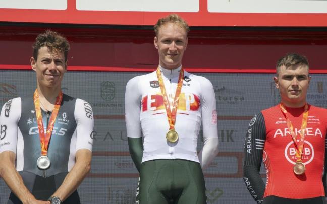 El ciclista Abel Balderstone, campeón de contrarreloj en los Campeonatos de España de Carretera. / EFE El ciclista Abel Balderstone, campeón de contrarreloj en los Campeonatos de España de Carretera.