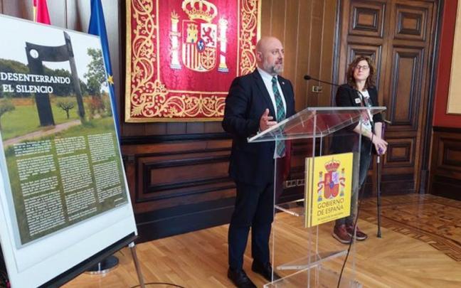 José Luis Arasti interviene durante la presentación de la muestra. José Luis Arasti interviene durante la presentación de la muestra.