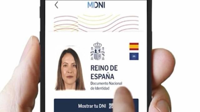 El nuevo DNI digital permitirá la acreditación presencial en un hotel, alquilar un coche o asistir a un concierto gracias a una aplicación descargada en el móvil