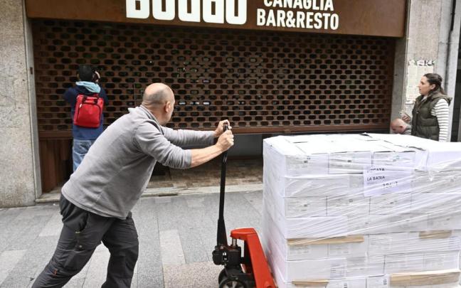 En imágenes: Inspección en el restaurante 'Burro Canaglia' de Bilbao, de la misma franquicia que el incendiado en Madrid En imágenes: Inspección en el restaurante 'Burro Canaglia' de Bilbao, de la misma franquicia que el incendiado en Madrid