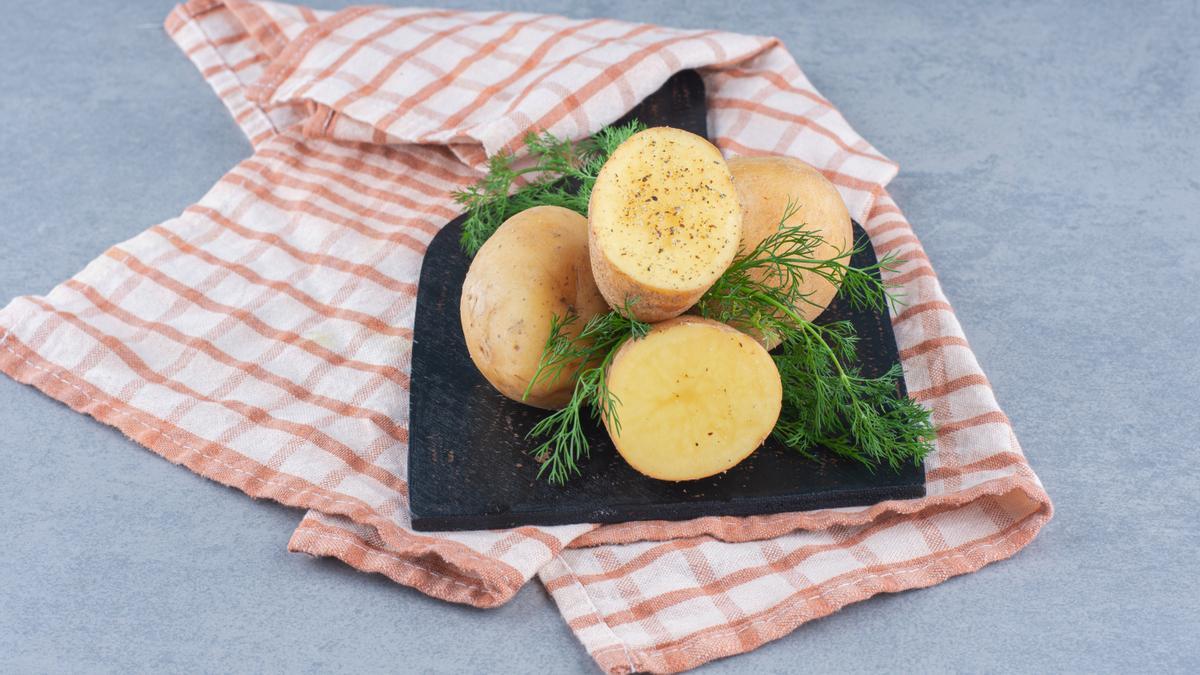 Patatas cocidas y sazonadas.