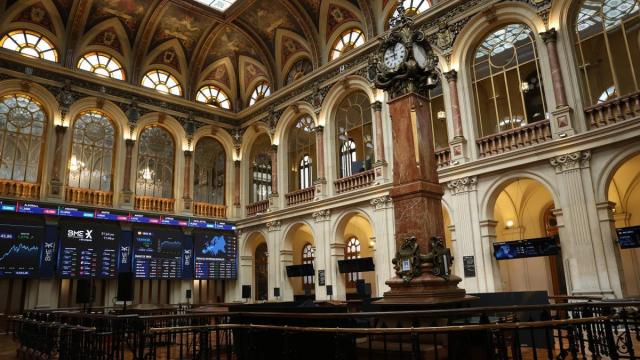 Paneles del Ibex en el Palacio de la Bolsa de Madrid.
