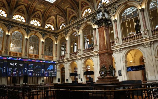 Paneles del Ibex en el Palacio de la Bolsa de Madrid.