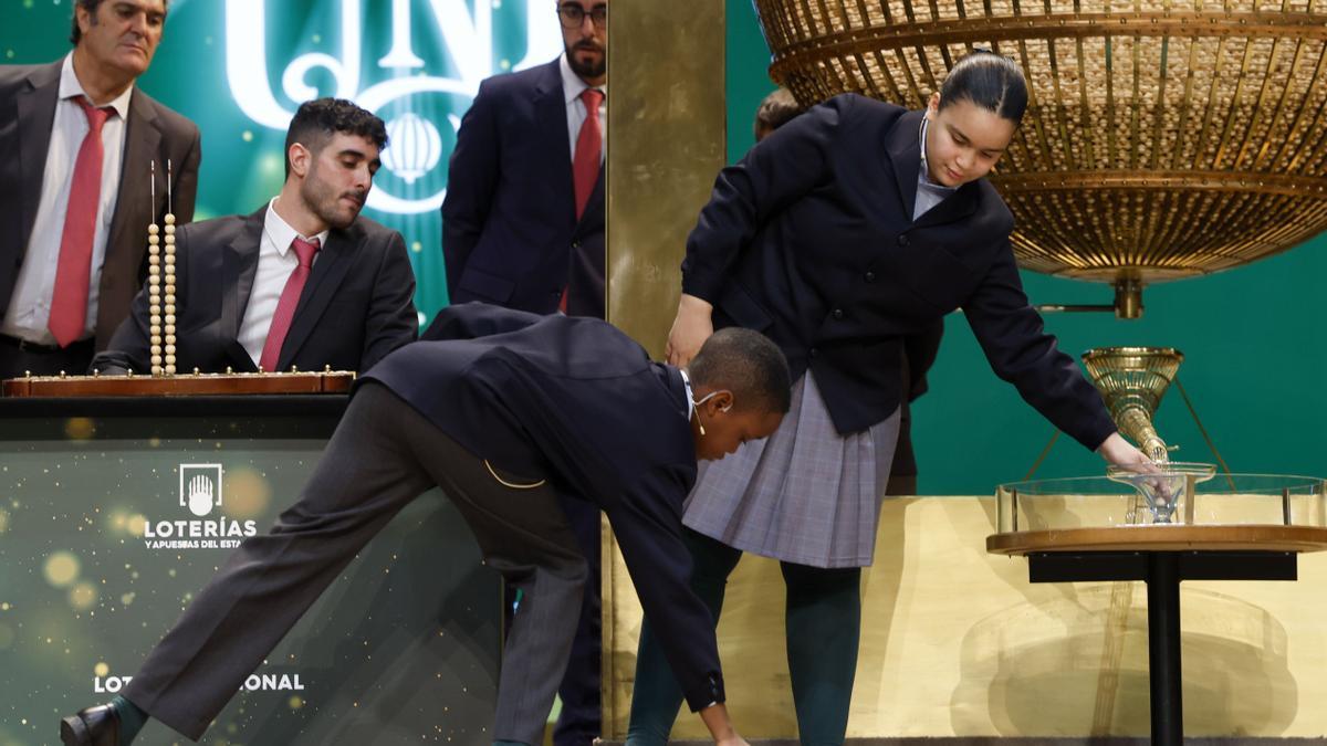 Bolas a la fuga en el sorteo de la Lotería de Navidad.