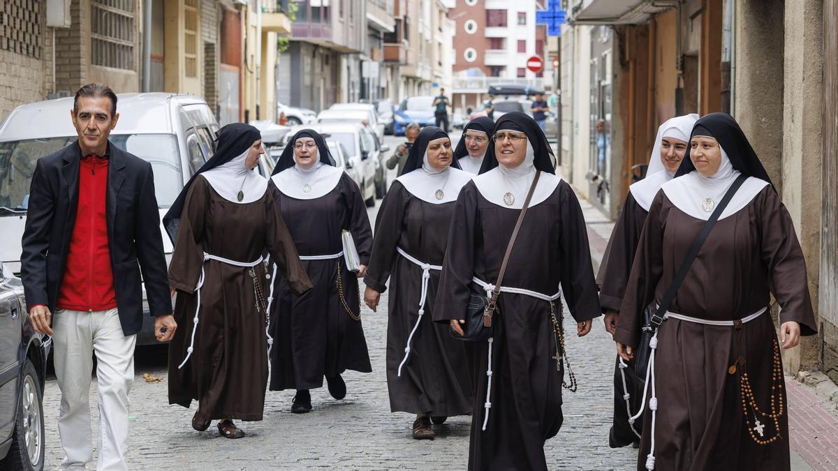 Las exmonjas de Belorado a su llegada este martes a su juicio verbal por desahucio.