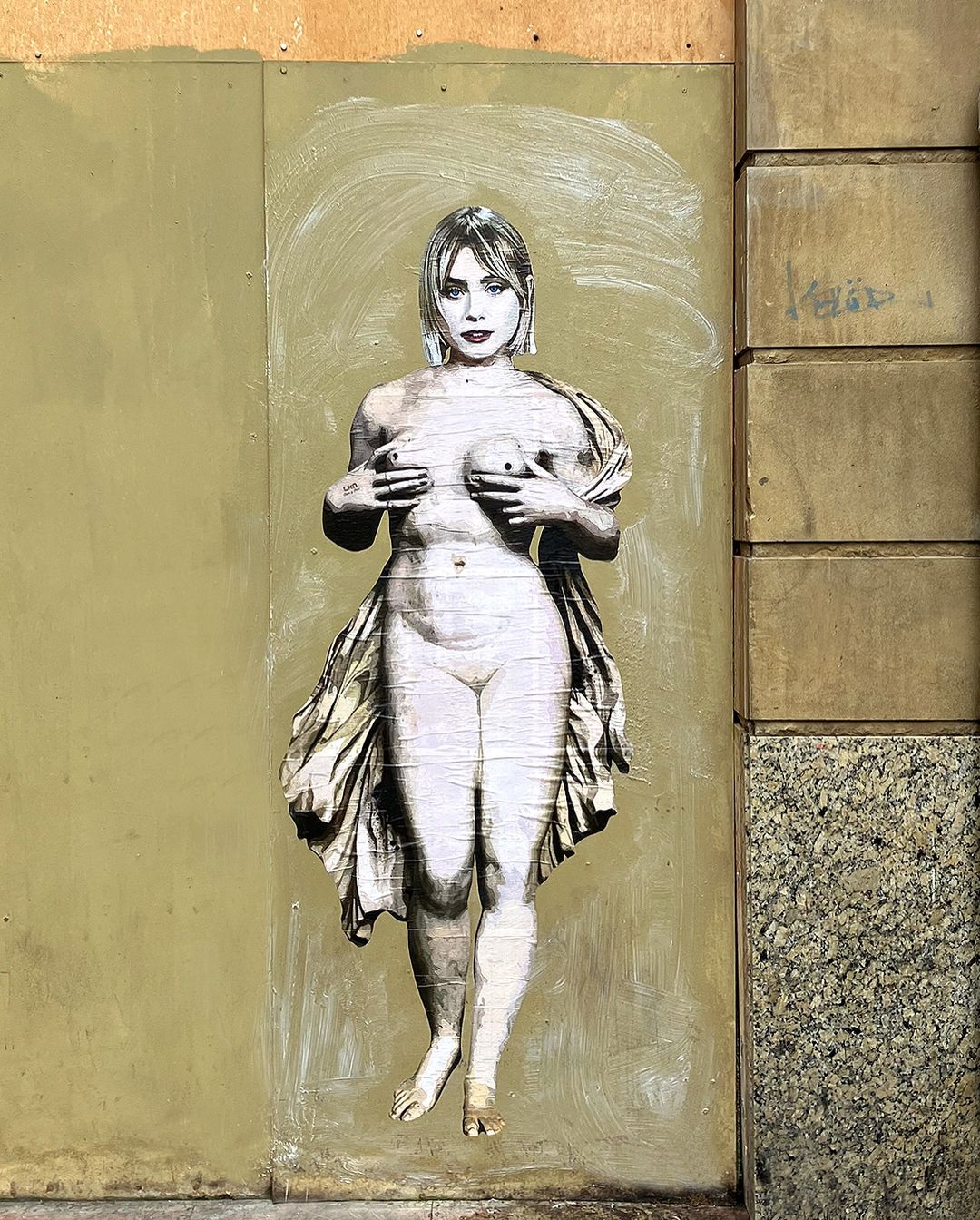 Mural de LKN dedicado a Clara Galle. Foto: @elekaene_ (Instagram) Mural de LKN dedicado a Clara Galle. Foto: @elekaene_ (Instagram)