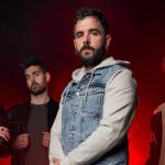 La banda navarra de rock Cobardes presenta su nuevo álbum 'Balance de Daños' en Abandoibarra el viernes 28 de agosto a las 23:30 horas.