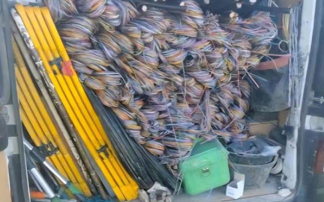 Imagen de parte del cobre robado en Valladolid | Guardia Civil 