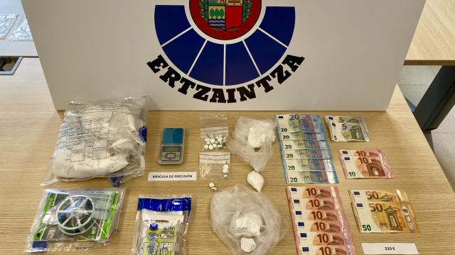 Cocaína incautada en el establecimiento de Andoain. DEPARTAMENTO DE SEGURIDAD