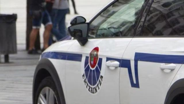 Coche de la Ertzaintza. IMAGEN DE ARCHIVO