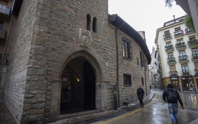 Fachada de la Cámara de Comptos. Mikel Saiz Fachada de la Cámara de Comptos. Mikel Saiz
