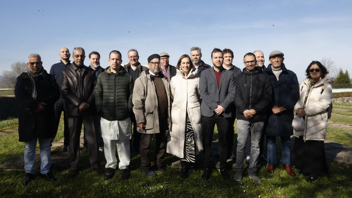 Visita de representantes de la Comunidad Musulmana de Bizkaia a la nueva parcela del cementerio de Derio | AYTO BILBAO