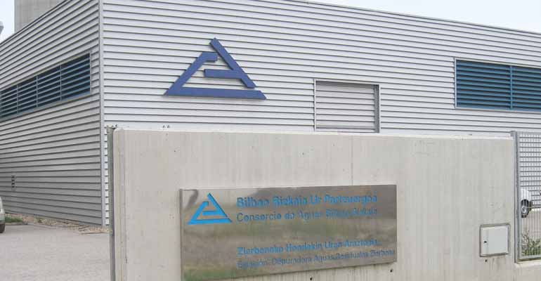 : Detectan en Bilbao a un falso operario del Consorcio de Aguas que cobrabas por reparar llaves de paso