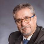 El Catedrático de Inmunología Alfredo Corell