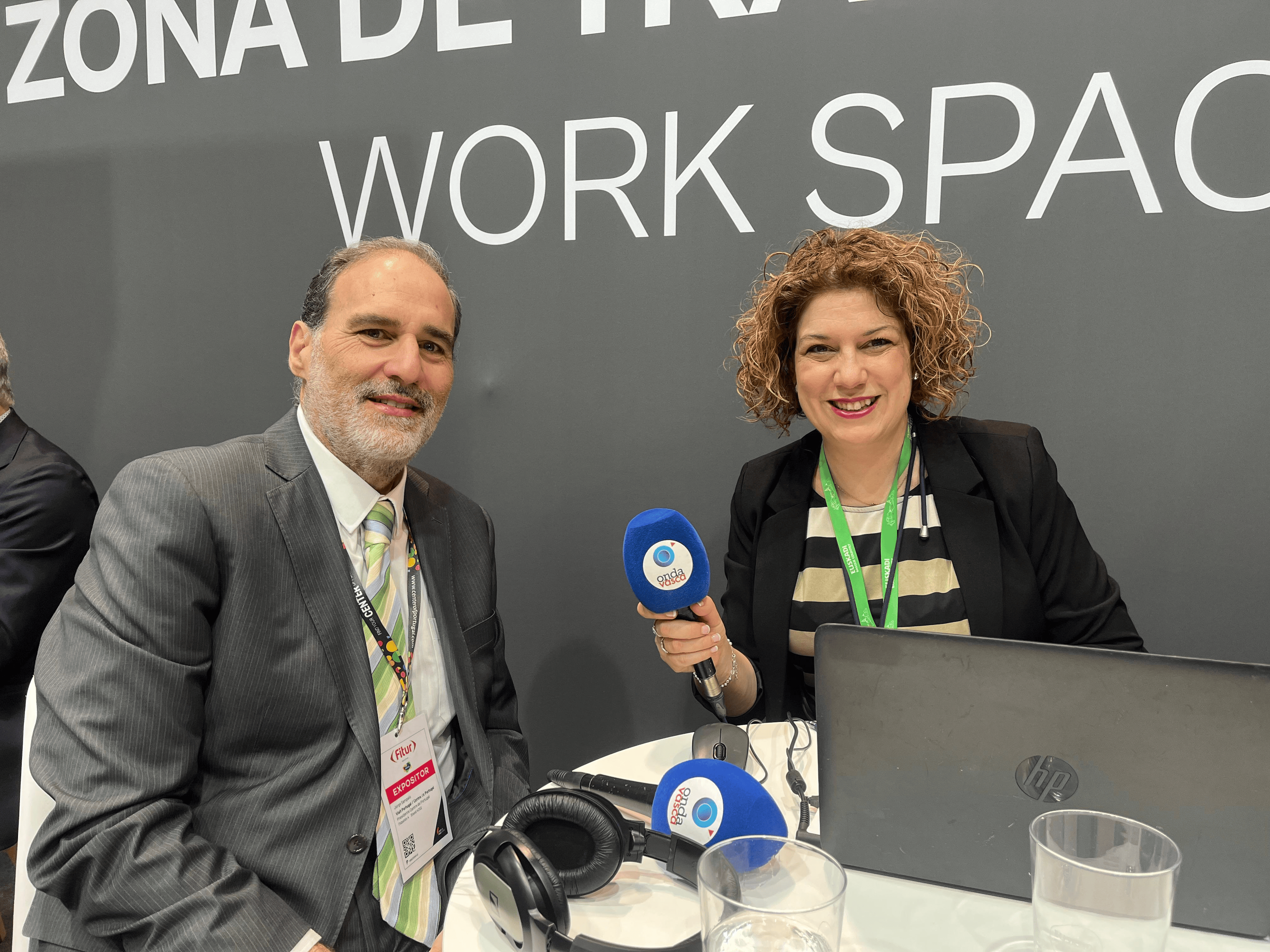 Jorge Sampaio con Cristina Zuñiga en FITUR. ONDA VASCA